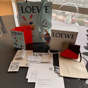 Puzzle compact zip wallet in classic calfskin - WITH COMPLETE GIFT PACKAGING